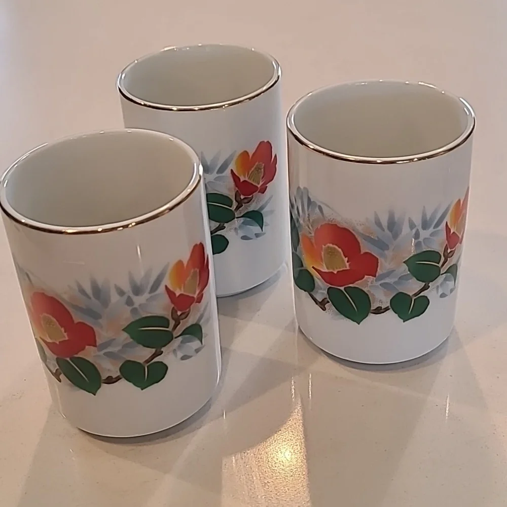 VINTAGE Japanese Tea Cups 4 OUNCES